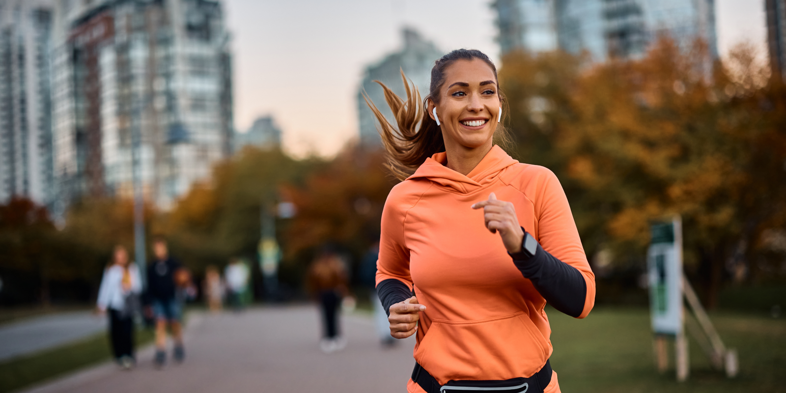 Woman working out to lose weight