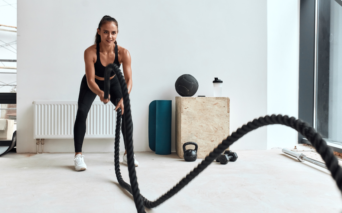 woman doing hiit